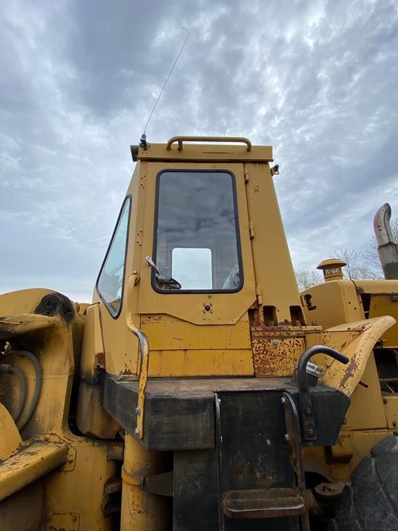 UPDATED INFO 1978 CATERPILLAR 966C WHEEL LOADER, 26.5R25 TIRES, 10' BUCKET 8,196 HOURS S/N: 76J12572