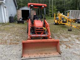 2017 KUBOTA B26, 4WD TRACTOR, LOADER, BACKHOE, HST, 275.8 HRS, S/N: 56263