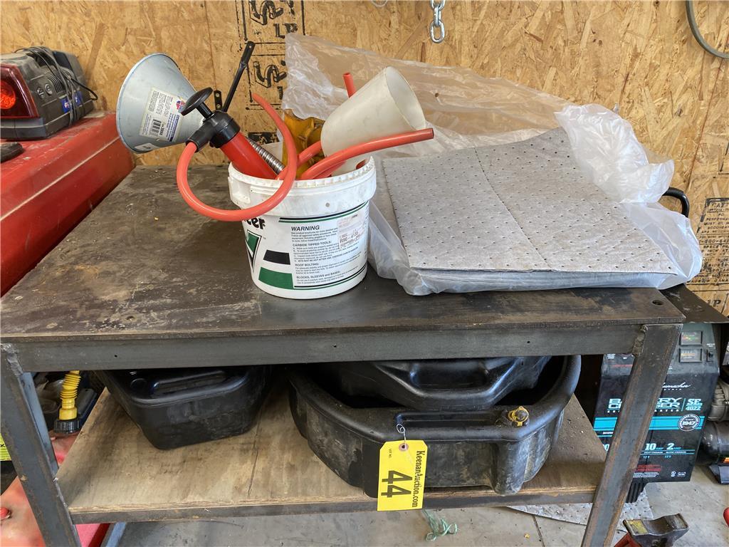 LOT: OIL DRAIN PANS, PUMP (FLUID) FUNNELS, ABSORBENT PADS