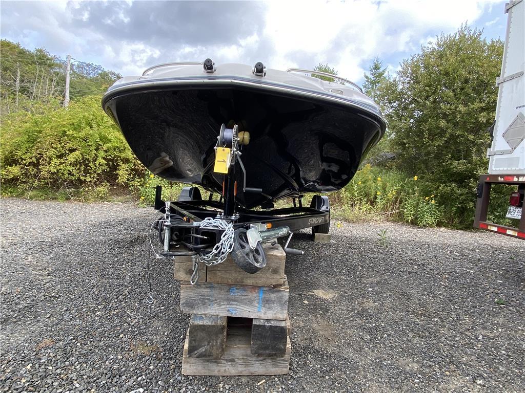 NEW 2019 STARCRAFT LIMITED 1915 OB DECKBOAT, 8.5' BEAM, 115HP EVINRUDE OUTBOARD, SINGLE AXLE TRAILER