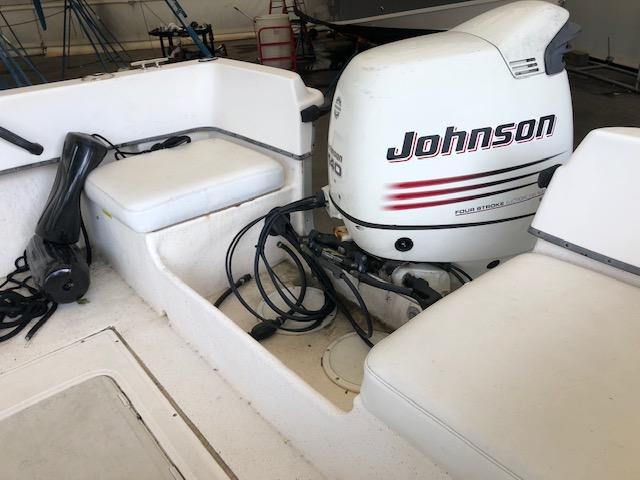 *SEE NOTE ON REPAIR BELOW. 1997 HYDRA-SPORT OCEAN 23’ BOWRIDER, HULL # HSX2J107H697, JOHNSON 140HP