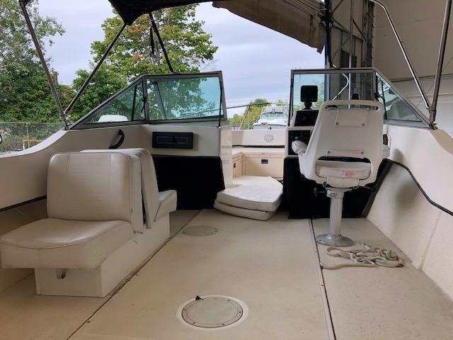 *SEE NOTE ON REPAIR BELOW. 1997 HYDRA-SPORT OCEAN 23’ BOWRIDER, HULL # HSX2J107H697, JOHNSON 140HP