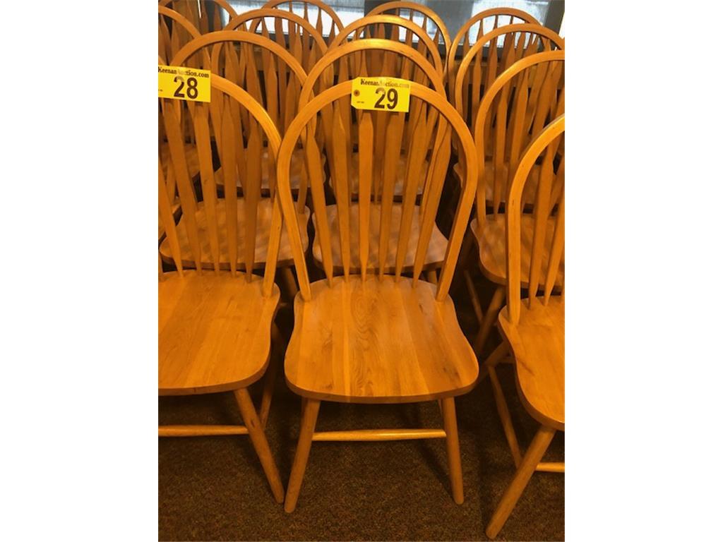 (4) WINDSOR ARROW BACK DINING CHAIRS, WOOD