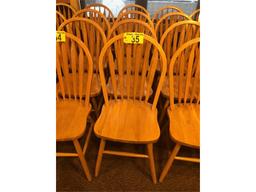 (4) WINDSOR ARROW BACK DINING CHAIRS, WOOD