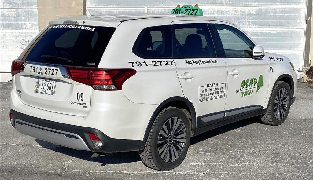 2019 MITSUBISHI OUTLANDER SE AWD SUV, MILES: 54,149 S/N: JA4AZ3A34KZ013329