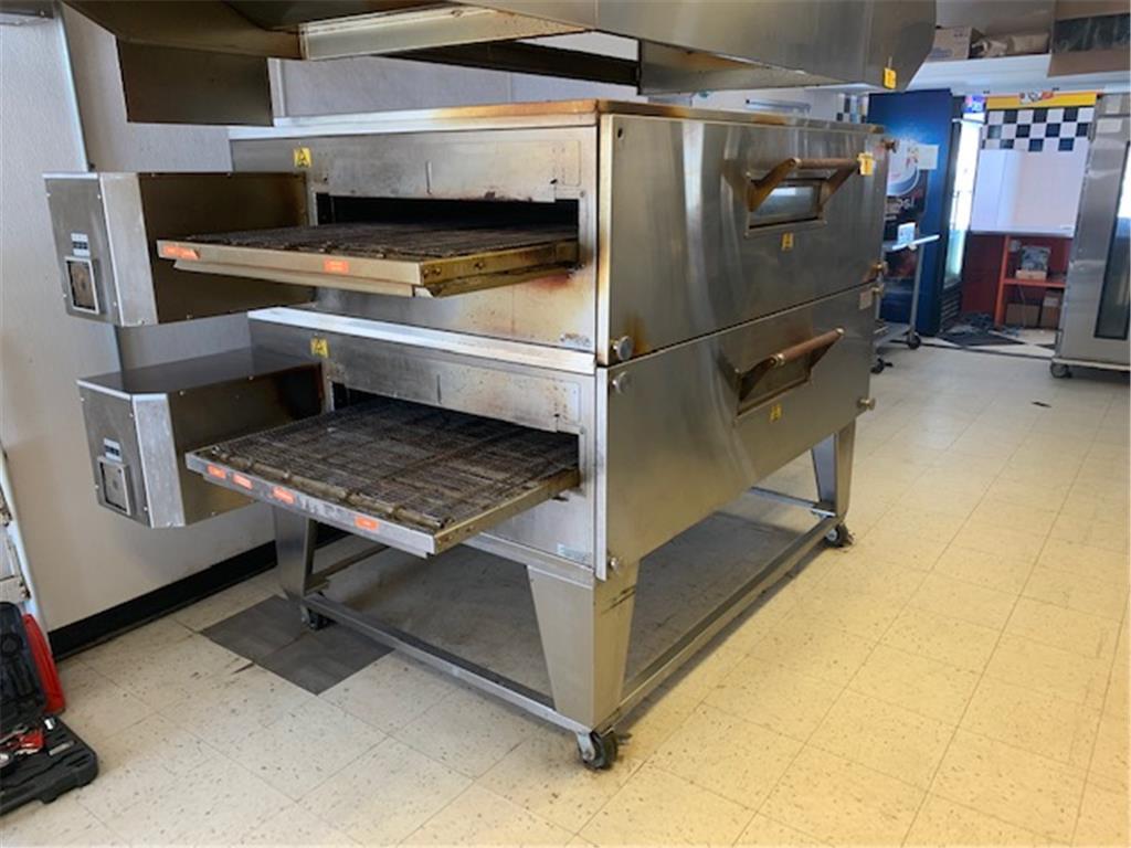 XLT DOUBLE PIZZA OVEN MODEL 320B-S-7332, 1PH, NATURAL GAS (BUYER TO DISCONNECT)