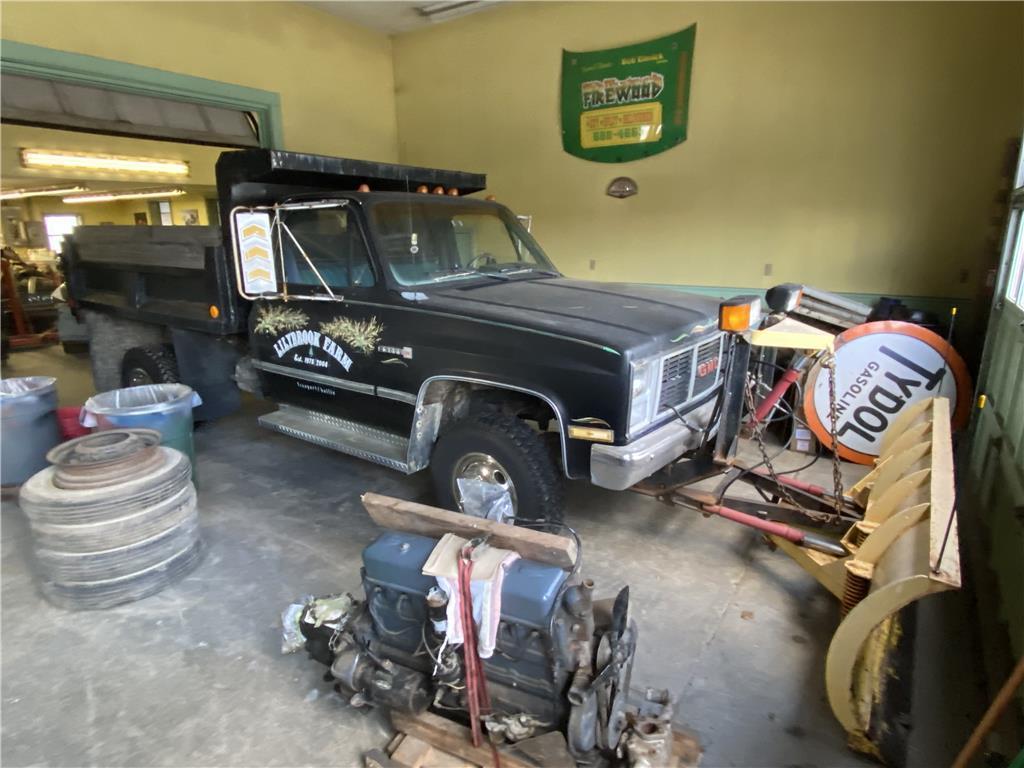 1988 GMC SIERRA 4WD 1-TON DUMP TRUCK W/ FISHER PLOW, MILES: 59,520, VIN: 1GDHV34K8JJ507639