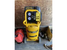 DEWALT D55168 200 PSI 1.6 HP 15-GAL VERITCAL AIR COMPRESSOR