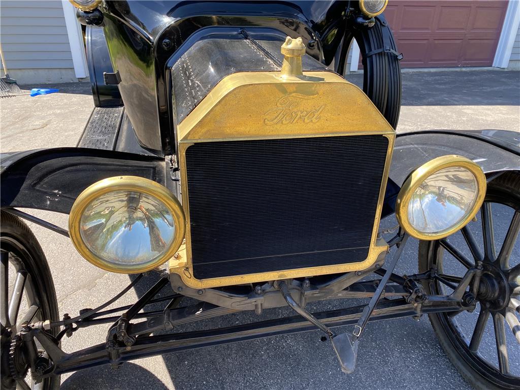 1915 FORD MODEL T, RARE BRASS-ERA T RUNABOUT, 9,087 MILES, VIN: 959386