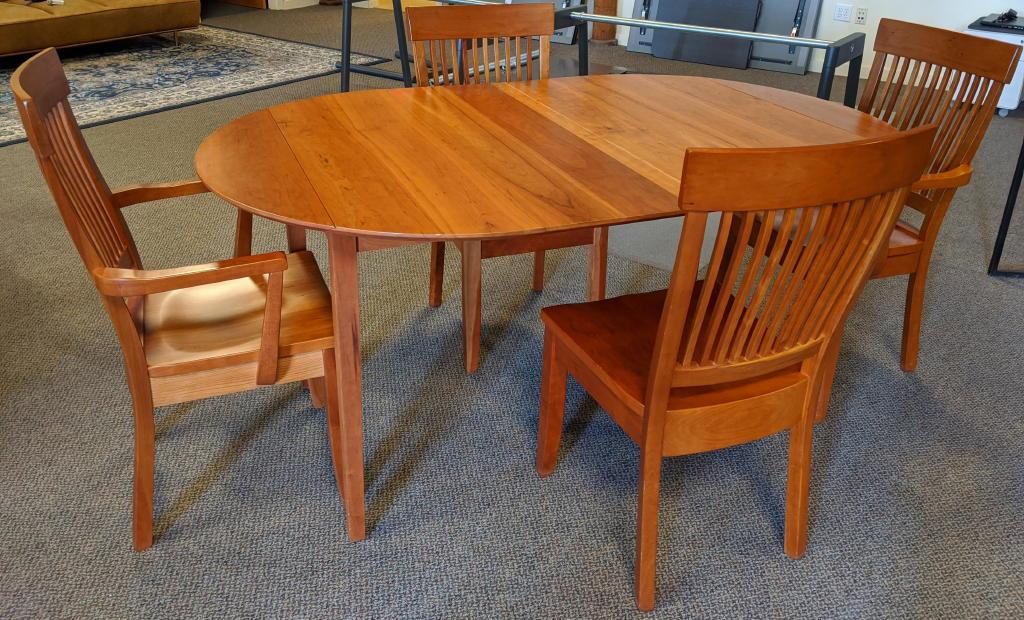 CHILTON FURNITURE 5-PC DINING SET: 5.5' SHAKER CHERRY OVAL DINING TABLE W/4-SLAT BACK CHAIRS