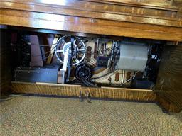 WATCH VIDEO - 1909 J.P. SEEBURG PIANO COMPANY NICKELODEON COIN-OPERATED STYLE G ORCHESTRION