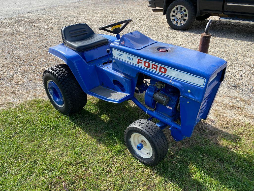 FORD LGT100 LAWN & GARDEN TRACTOR, KOHLER K241AS ENGINE