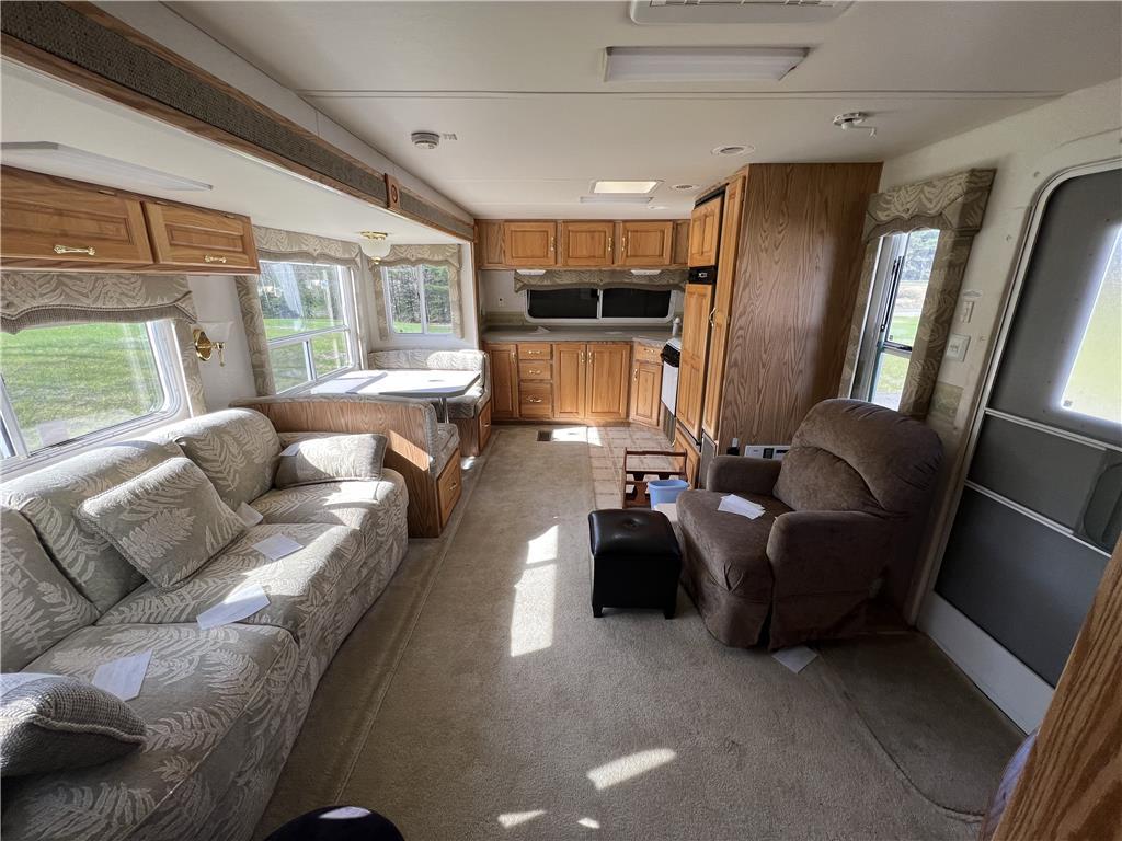 2003 HOLIDAY RAMBLER PRESIDENTIAL 32' TRAVEL TRAILER, 2-SLIDE OUTS, AWNING, S/N: 1KB111M213E139778