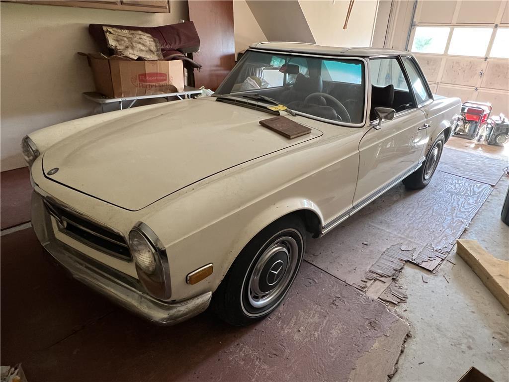 1969 MERCEDES-BENZ 280SL CONVERTIBLE