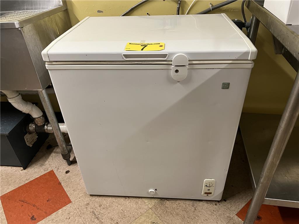 GE MODEL FCM5DMCWH CHEST FREEZER