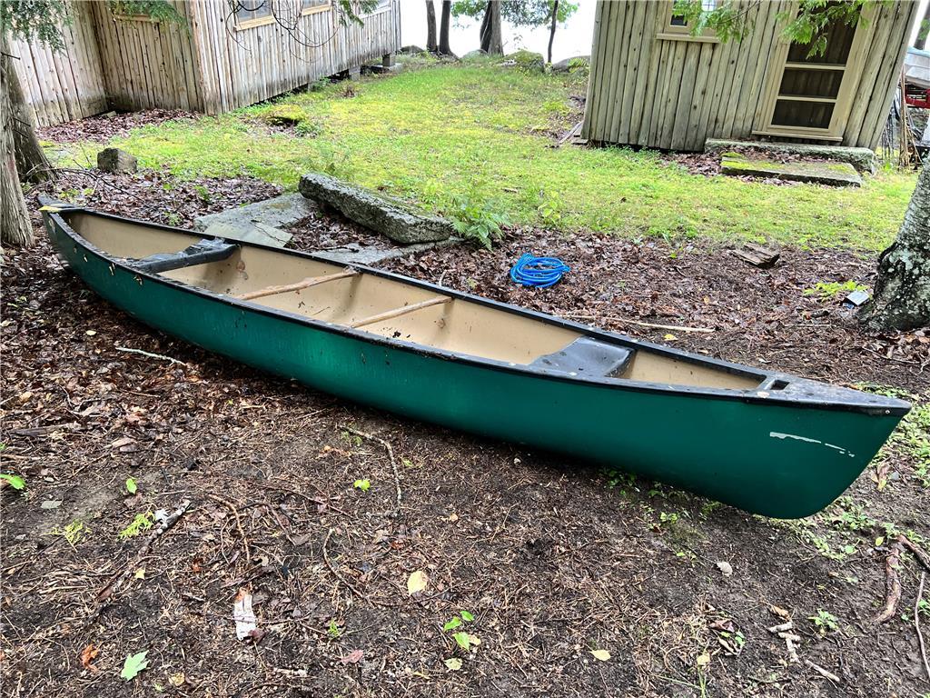 OLD TOWN FIBER GLASS CANOE