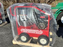 *NEW* MAGNUM 4000 GOLD HOT WATER PRESSURE WASHER, MODEL EKS-GS18