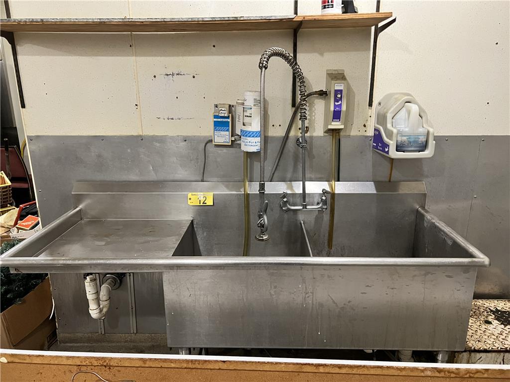 FLR 2: 2-BAY STAINLESS STEEL SINK, 75"W X 29"D