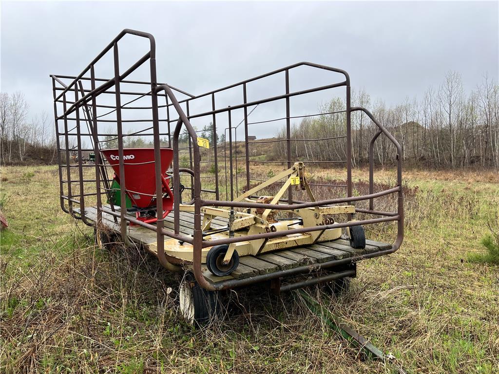 SQUARE BALE HAY WAGON, 16' X 92"