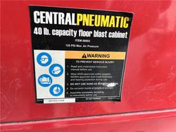 CENTRAL PNEUMATIC 40LB. FLOOR BLAST CABINET