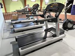 LIFE FITNESS 95TI TREADMILL, FLEX DECK SHOCK ABSORPTION SYSTEM, S/N: SLT511462