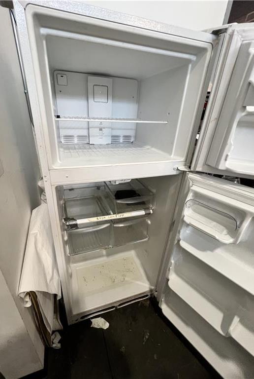 2019 FRIGIDAIRE FFTR2021TW2 REFRIGERATOR/FREEZER