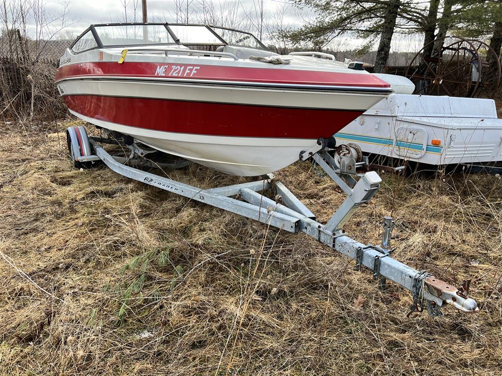 1990 WELLCRAFT 196 XL ECLIPSE FIBERGLASS BOAT, I/O MOTOR, W/ E-Z LOADER S/A BOAT TRAILER