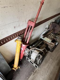 STORAGE TRAILER & CONTENTS: PALLET JACK, GLASS DISPLAY CASE (1-SIDE BROKEN)