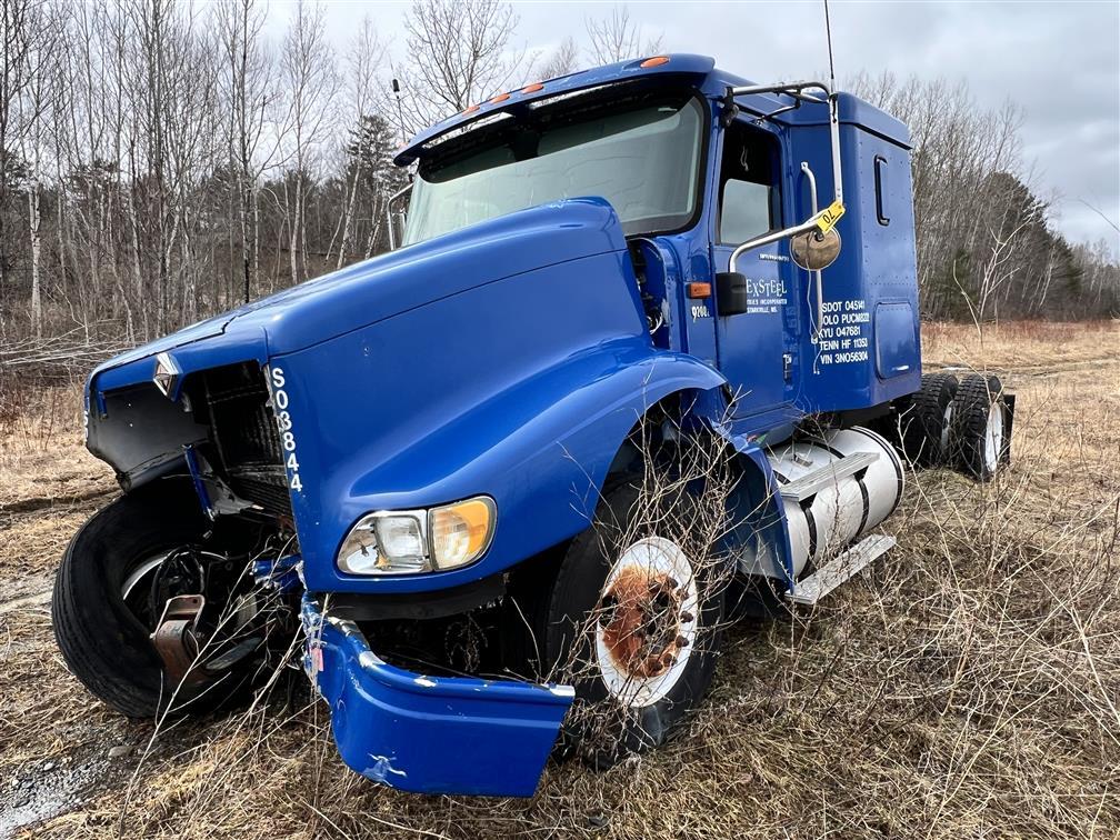 2003 INTERNATIONAL 9200i SEMI, CAT C12, 10-SPD, 198,157 MILES, VIN: 3HSCDAXN73N056304