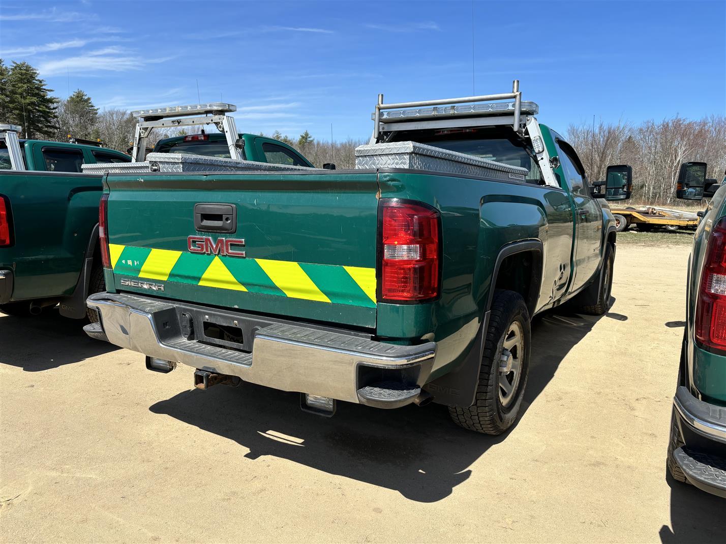 2016 GMC SIERRA REG CAB PICKUP, 2WD, 235,653 MILES, VIN: 1GTN1LEC5GZ267972 & WHELEN LIGHT BAR