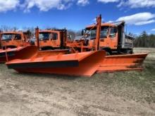 2010 VOLVO D13 DIESEL PLOW TRUCK, 75,336 MILES, VIN: 4V5K39EGXAN287927, EATON FULLER 10-SPEED