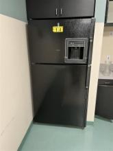 GE PROFILE MODEL TBX25PCSHLPP REFRIGERATOR FREEZER