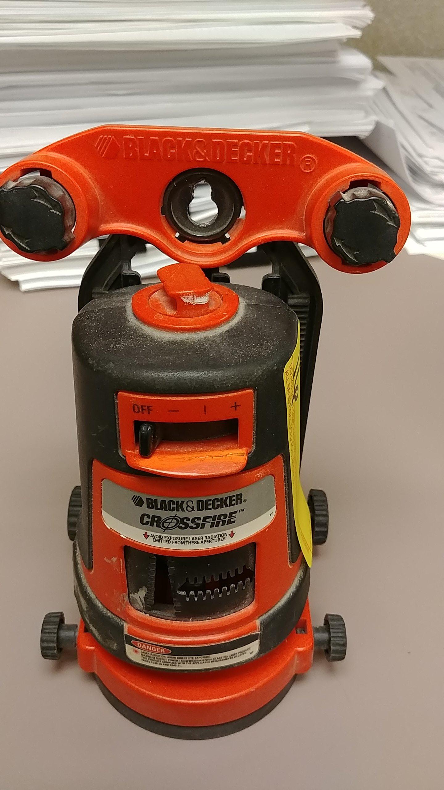 BLACK & DECKER CROSSFIRE LASER LEVEL