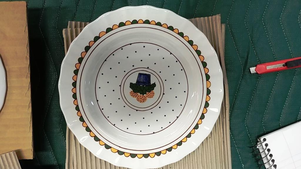 LOT OF 2 NEW 20 PIECE DISH SETS