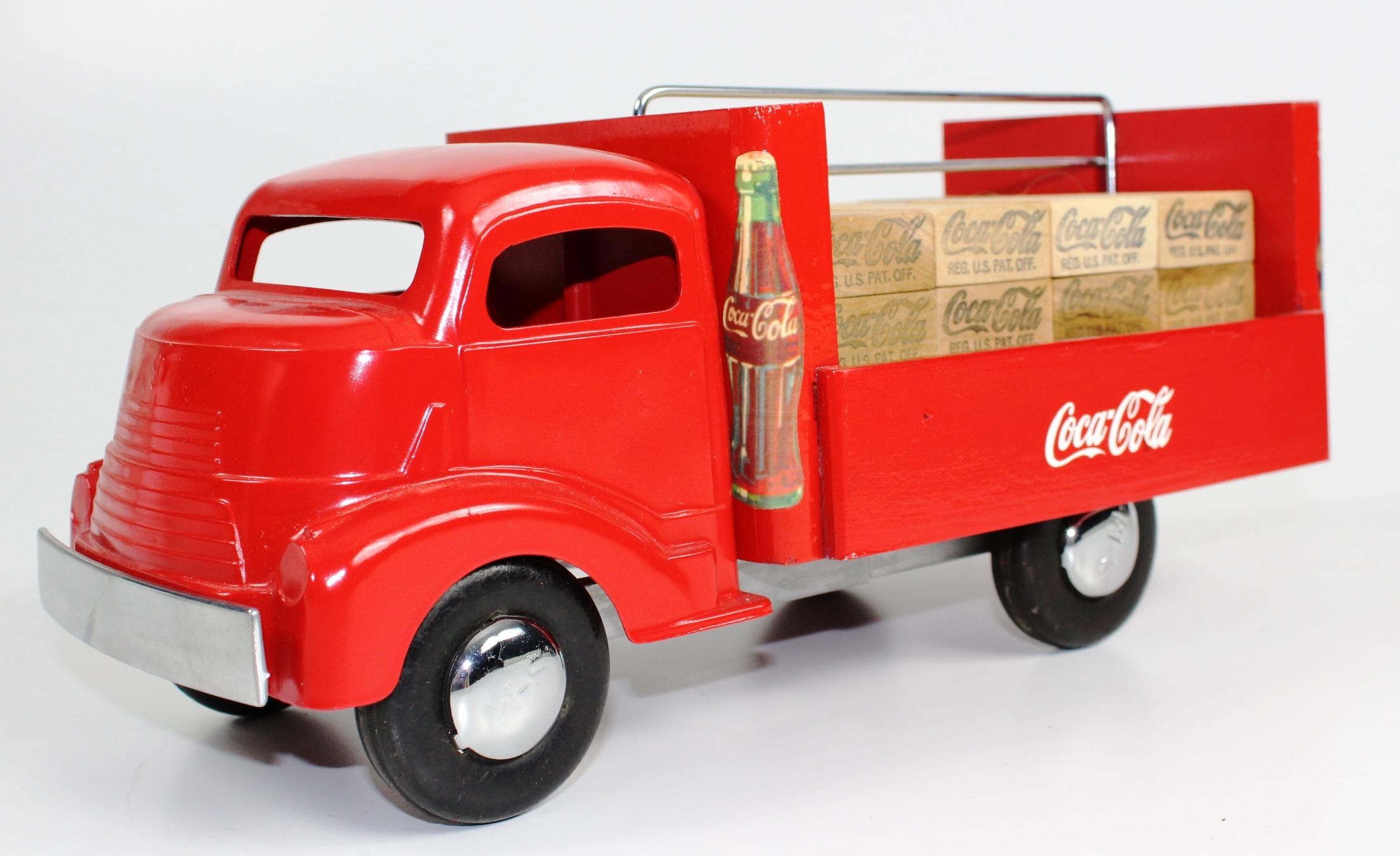 SMITH MILLER COCA COLA TRUCK WITH WOOD COKE CRATES