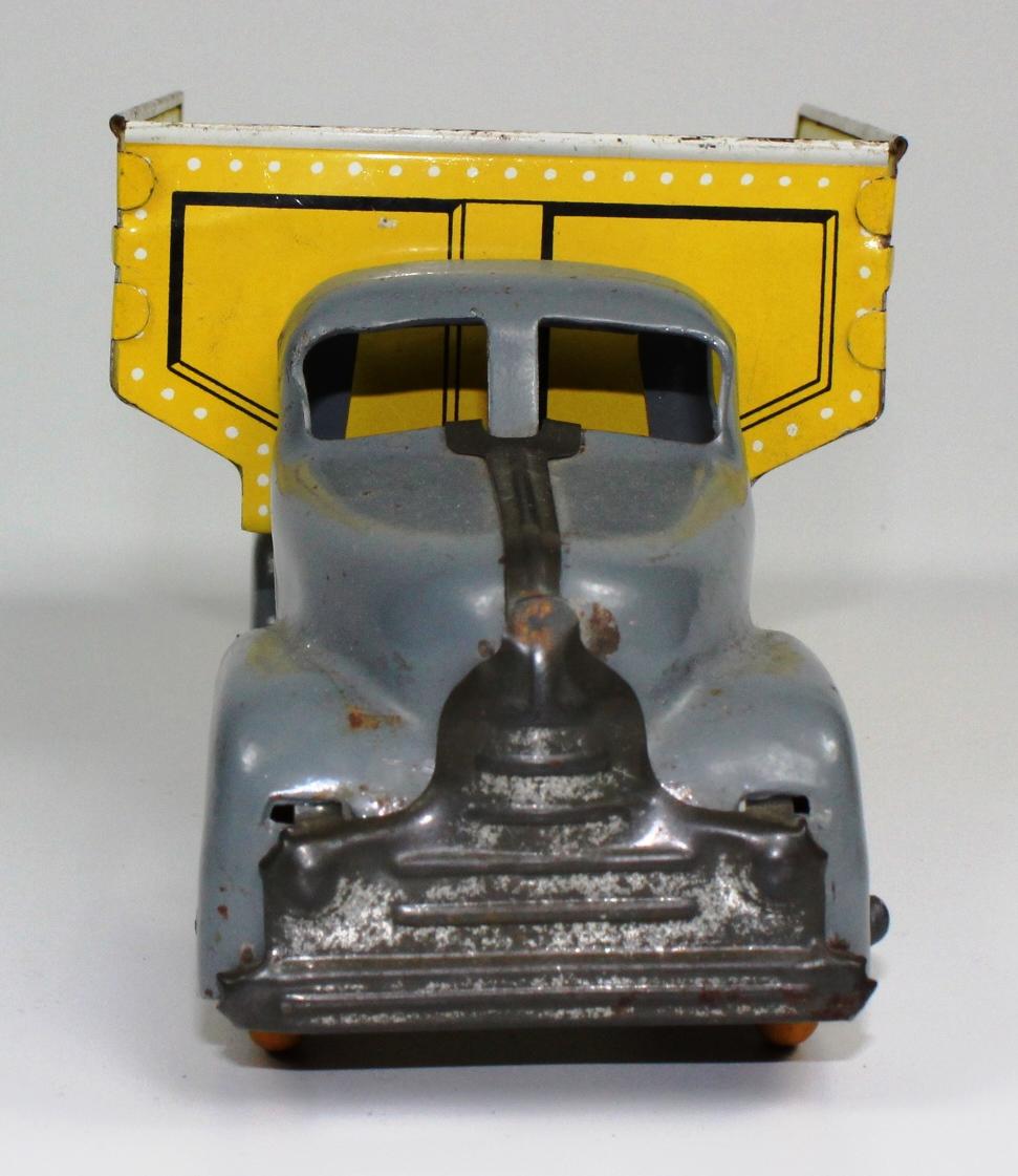 VINTAGE MARX SAND & GRAVEL DUMP TRUCK