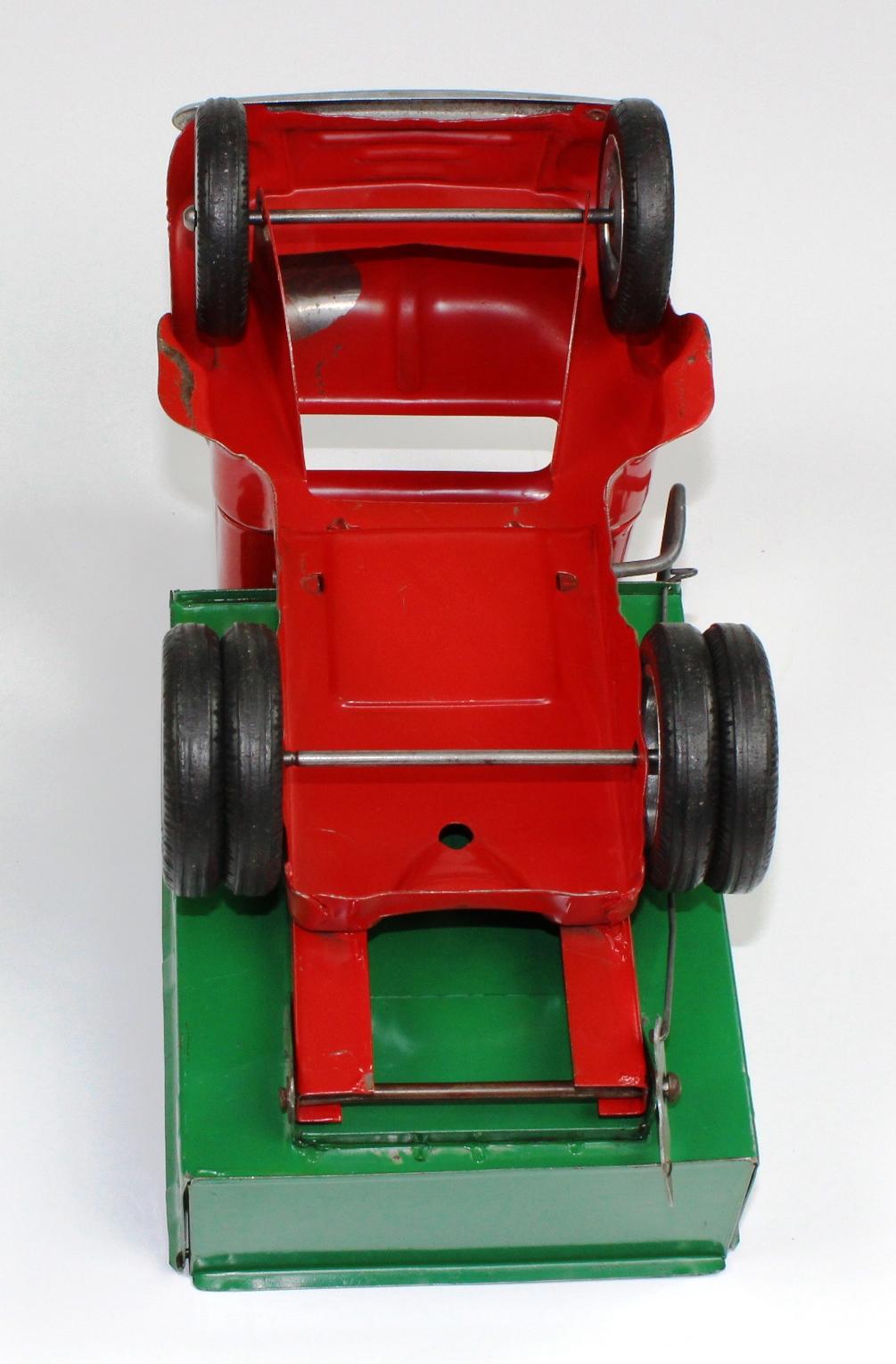 VINTAGE TONKA RED & GREEN PRESSED STEEL DUMP TRUCK