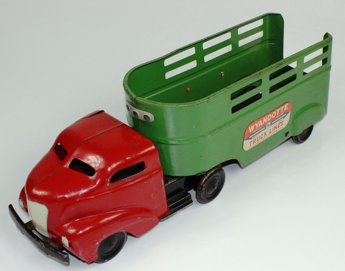 VINTAGE WYANDOTTE TRUCK LINES TRACTOR & TRAILER 1940s