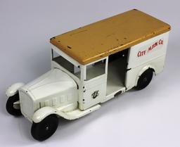 VINTAGE STEELCRAFT ST. LOUIS DAIRY CO. DELIVERY TRUCK