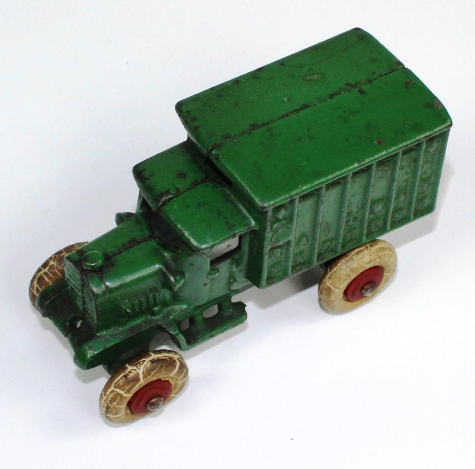 VINTAGE HUBLEY 1920s CAST IRON RAILWAY EXPRESS TRUCK