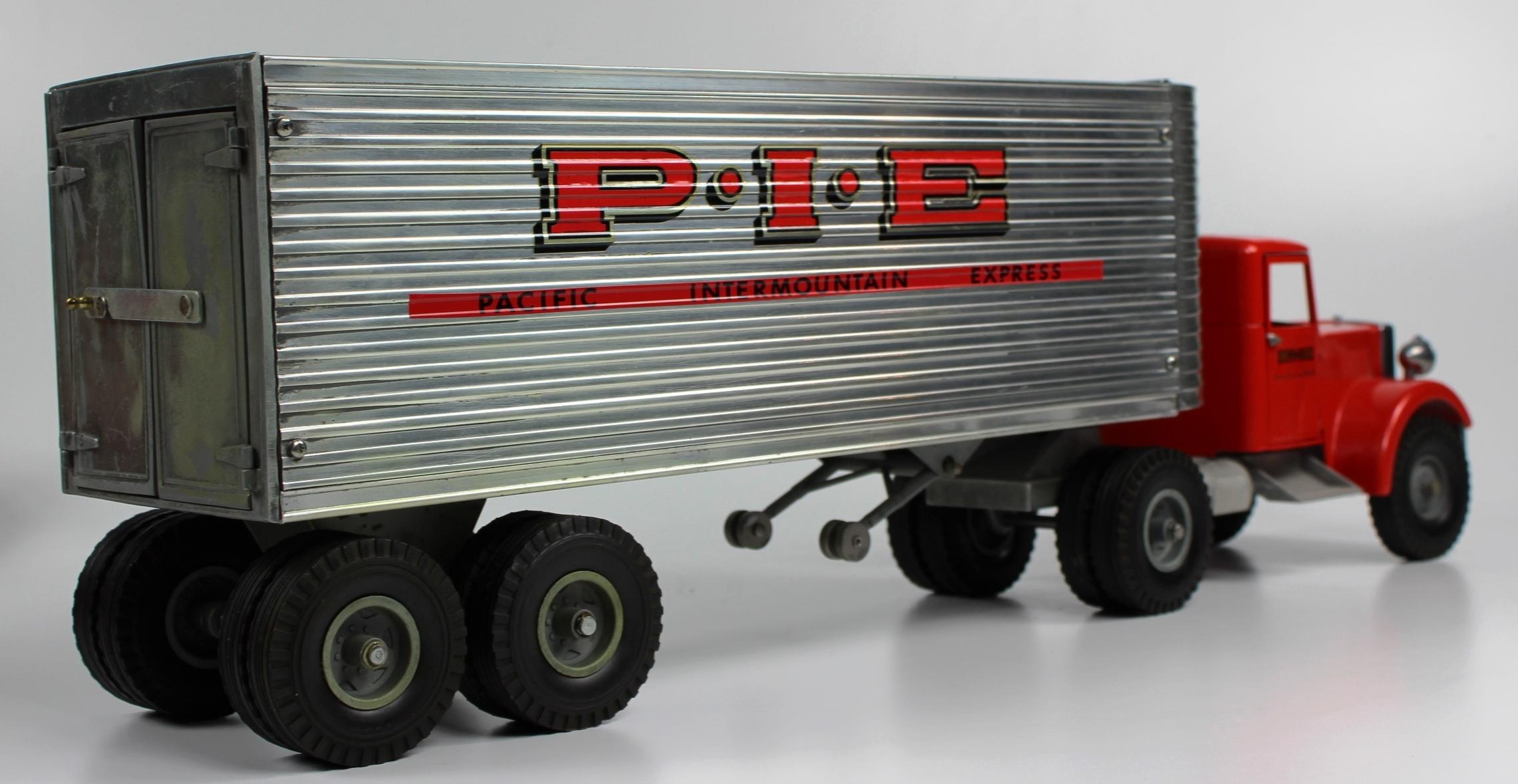 VINTAGE SMITH-MILLER P-I-E SEMI TRUCK & TRAILER - CIRCA 1950s