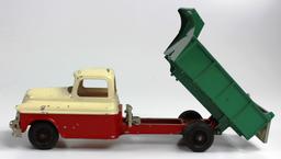 VINTAGE HUBLEY KIDDIE TOY DUMP TRUCK RED, WHITE & GREEN