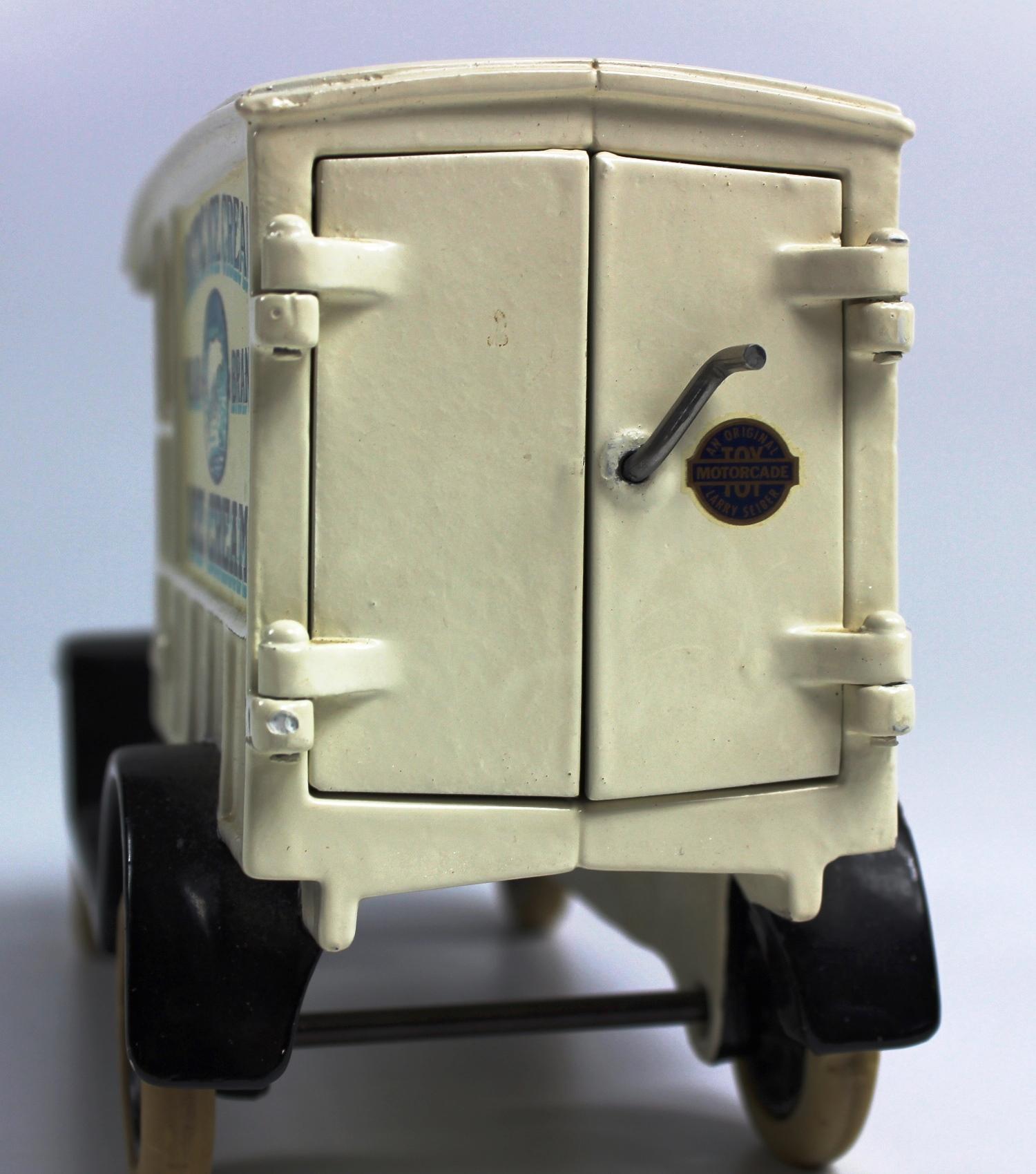 MOTORCADE TOYS CAST IRON ARCTIC ICE CREAM TRUCK