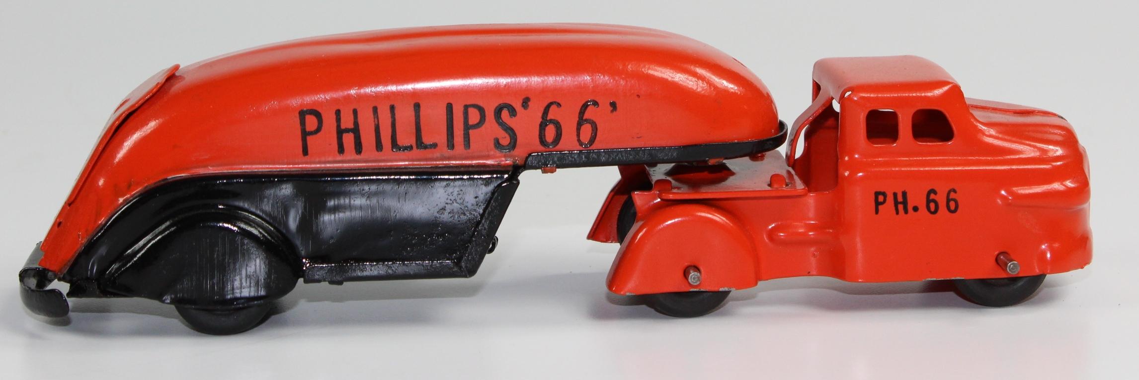 VINTAGE WYANDOTTE PRESSED STEEL PHILLIPS' 66' TANKER TRUCK PH.66