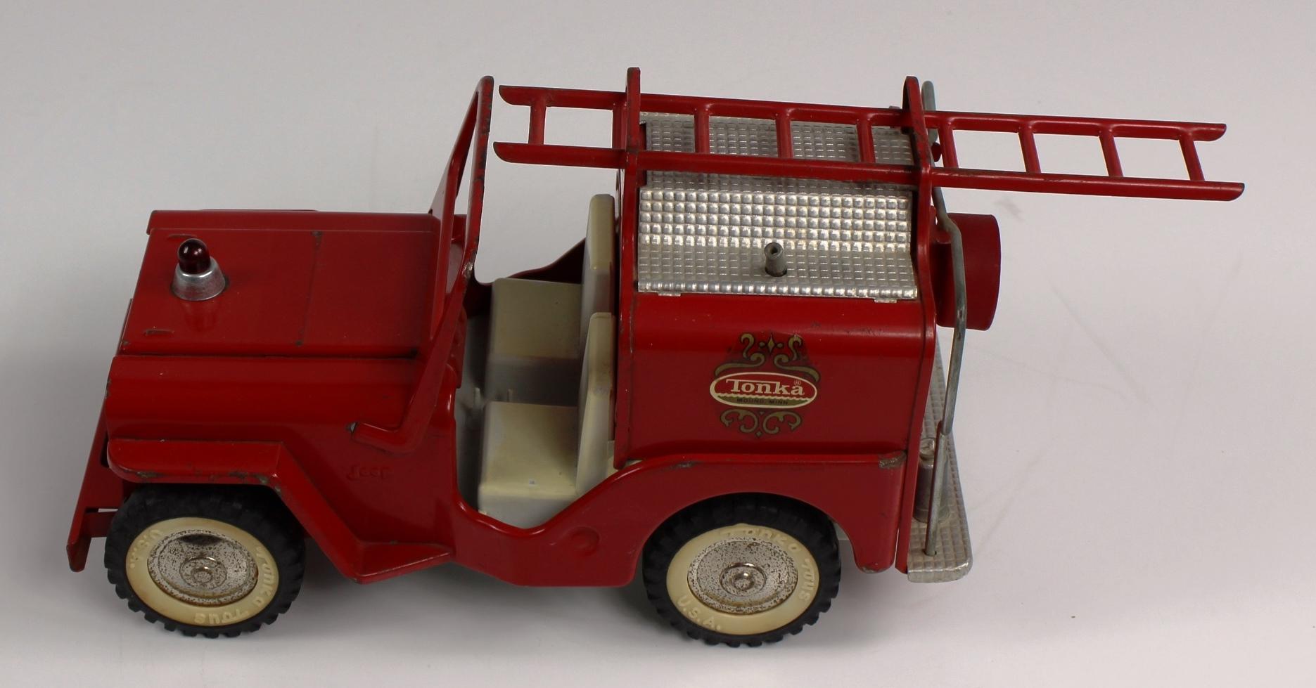 VINTAGE TONKA RED PRESSED STEEL FIRE ENGINE JEEP