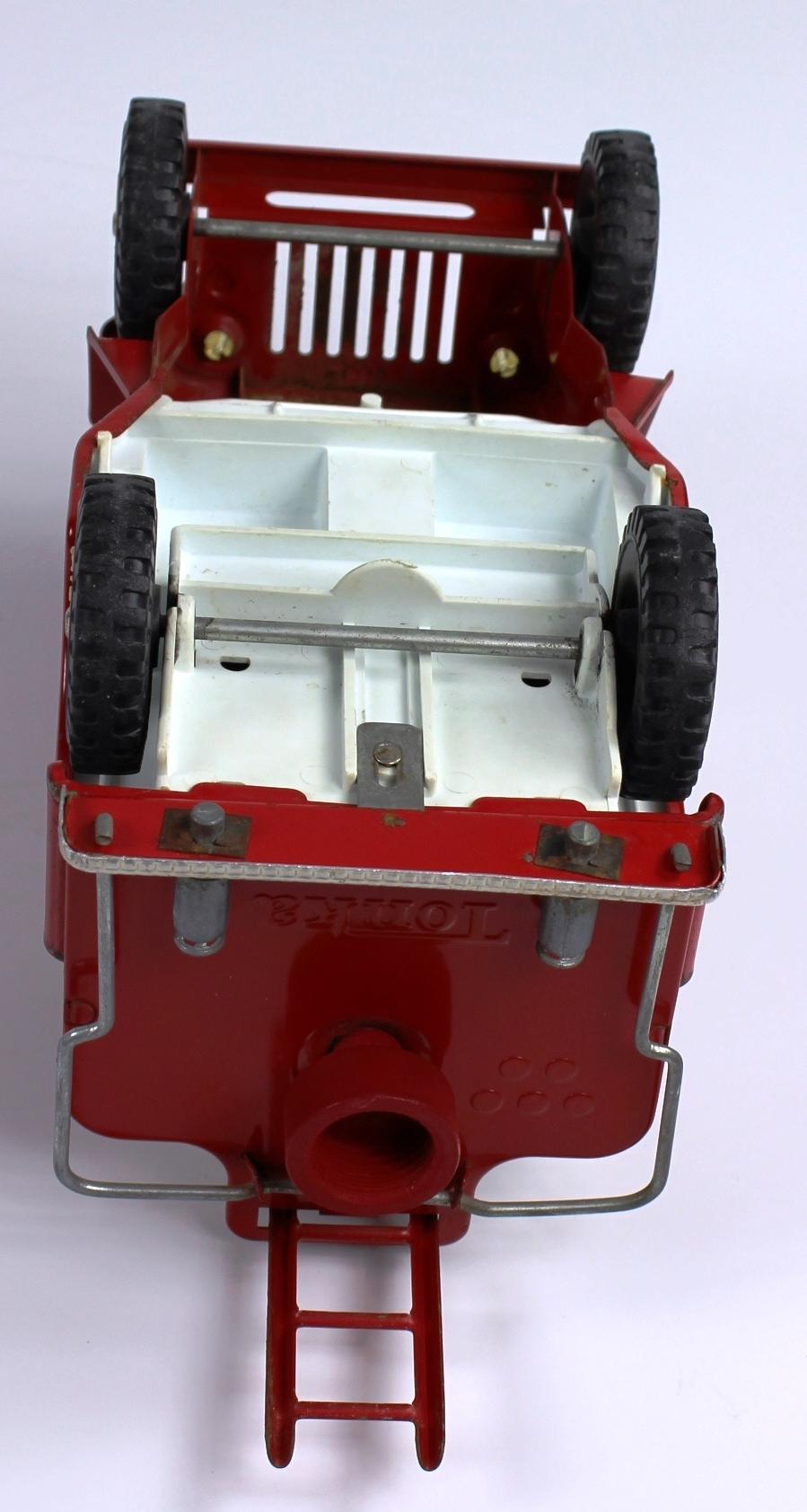 VINTAGE TONKA RED PRESSED STEEL FIRE ENGINE JEEP