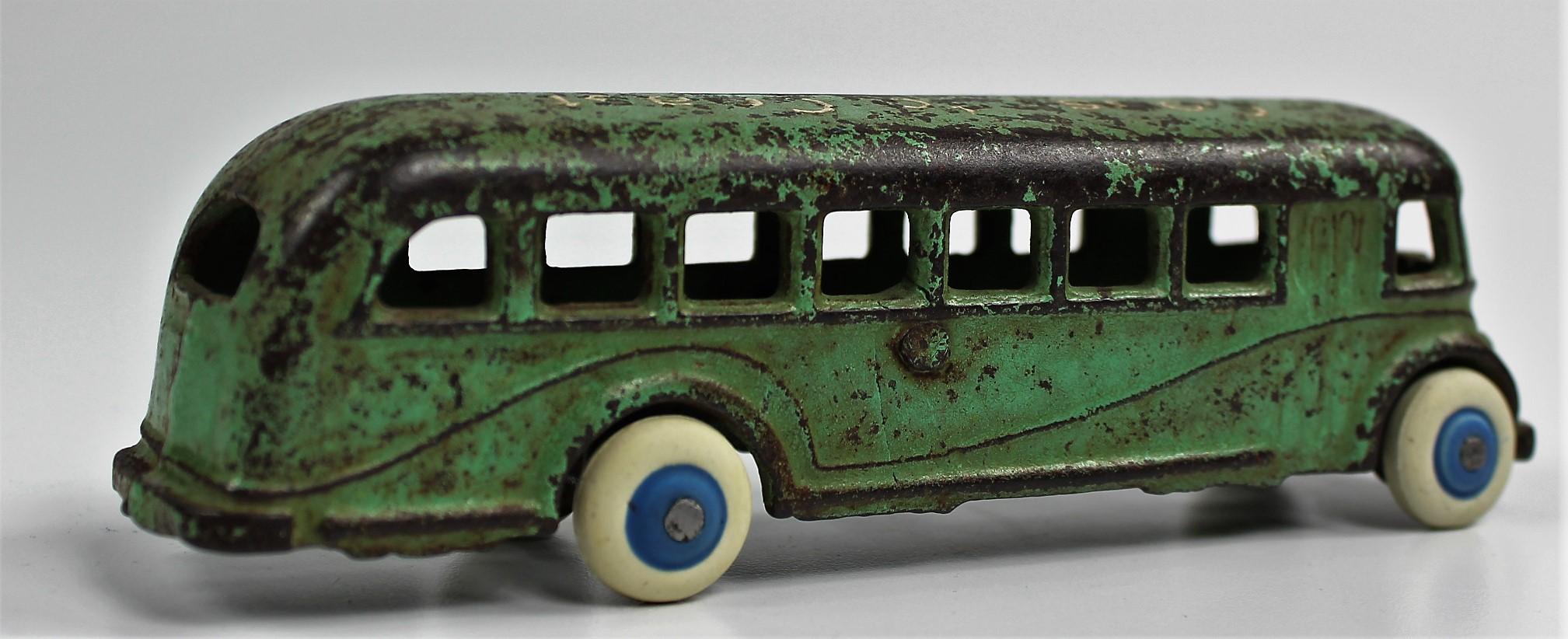 VINTAGE ARCADE CAST IRON GMC COAST TO COAST BUS