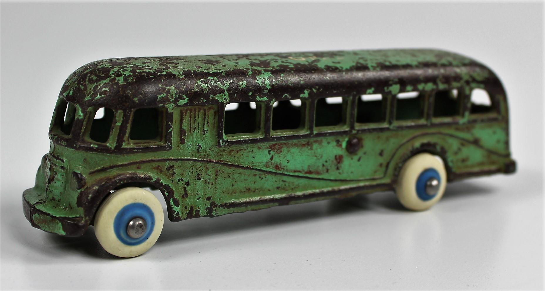 VINTAGE ARCADE CAST IRON GMC COAST TO COAST BUS