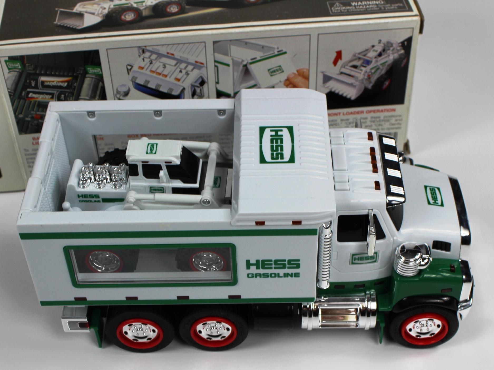 NEW HESS 2008 TOY TRUCK AND FRONT LOADER IN THE BOX