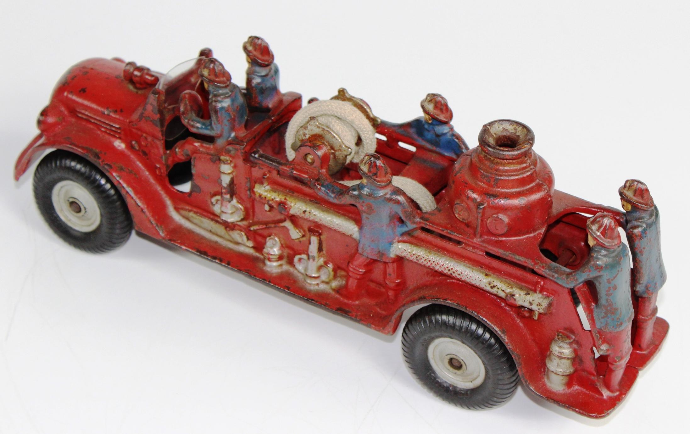 VINTAGE ARCADE CAST IRON 6 MAN PUMPER FIRE TRUCK 13"